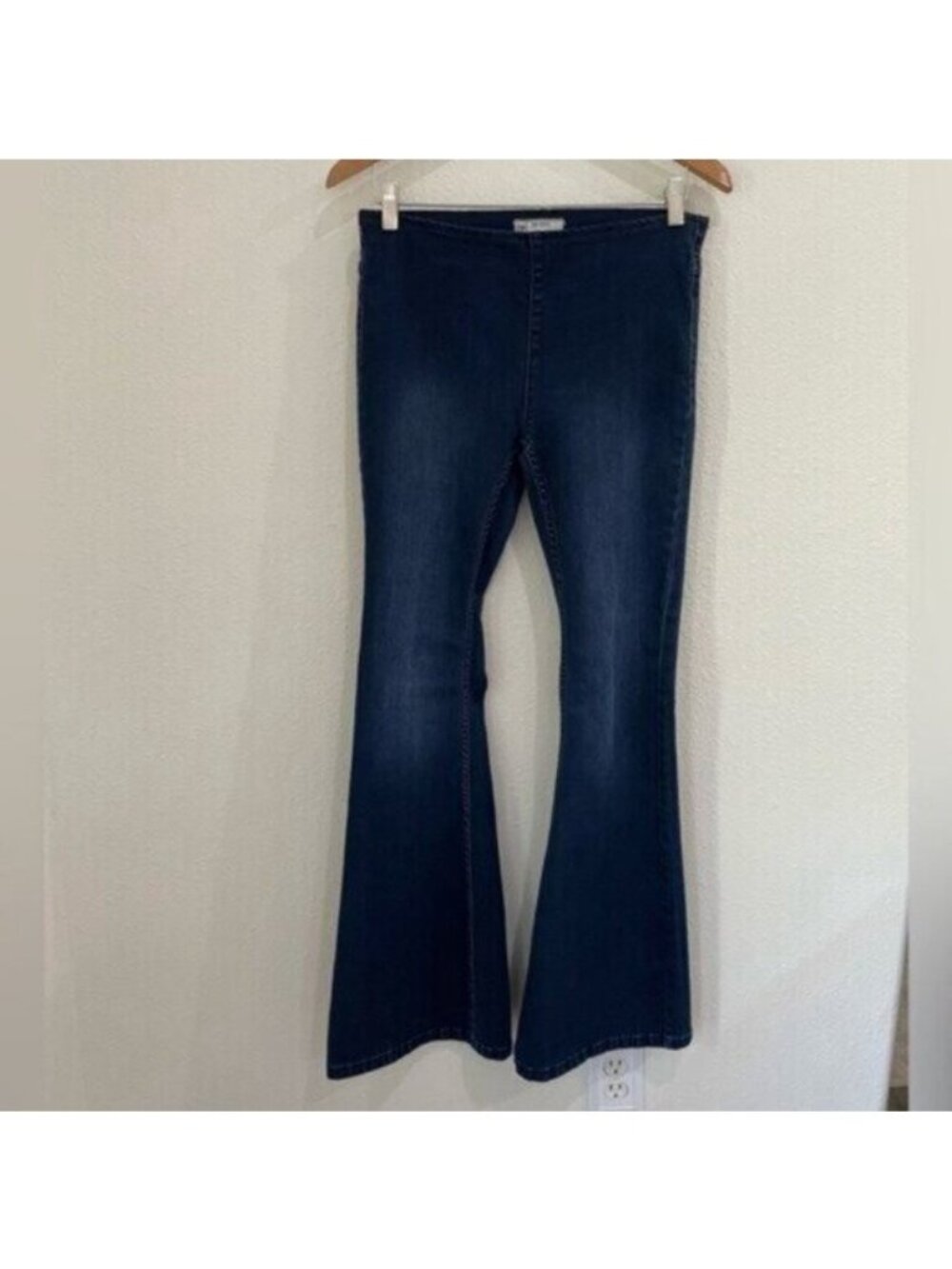 Free People Flare Boho Jeans Pull On Western Mod Dark Wash Stretch Low Rise - Picture 3 of 9